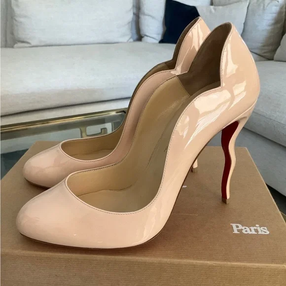 Authentic Christian Louboutin Pigalle Plato nude patent heel, size 39.5 - Picture 3 of 12